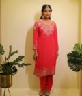 Paired with a silky soft, delicate chinon dupatta,